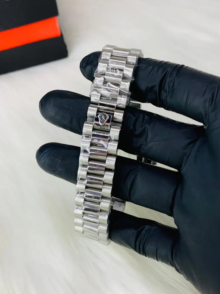 Rolex Silver Black Stainless Steel Watch – Premium Design